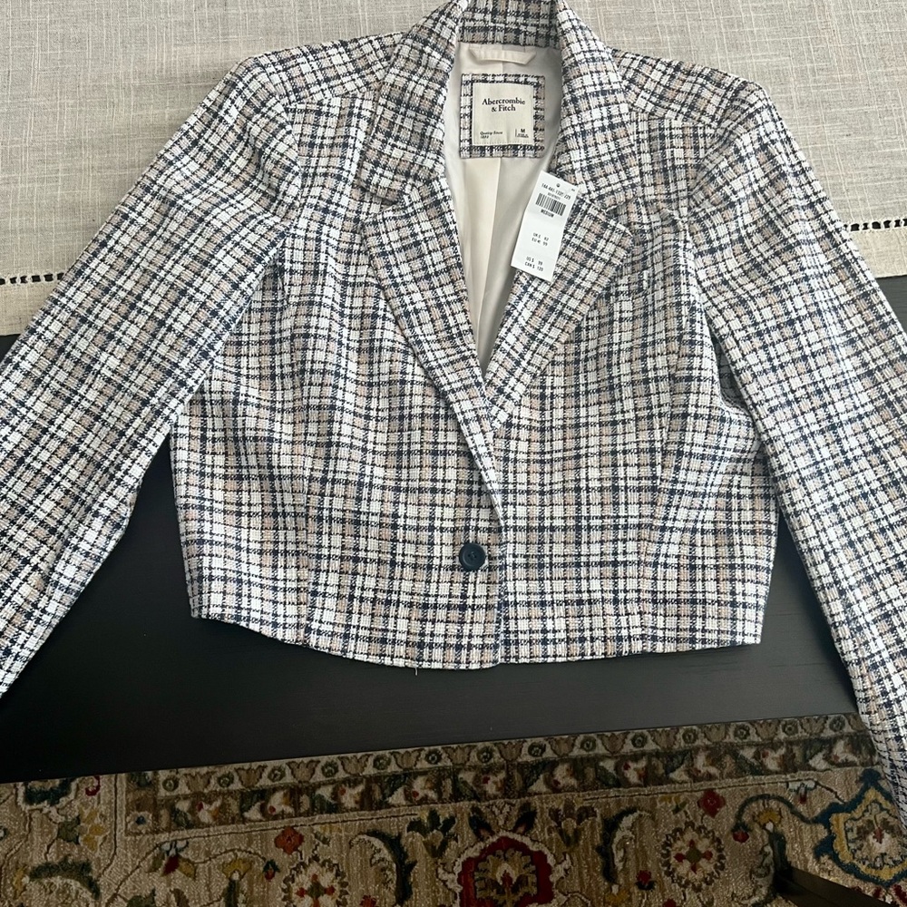 Abercrombie & Fitch Cream and Blue Cropped Blazer